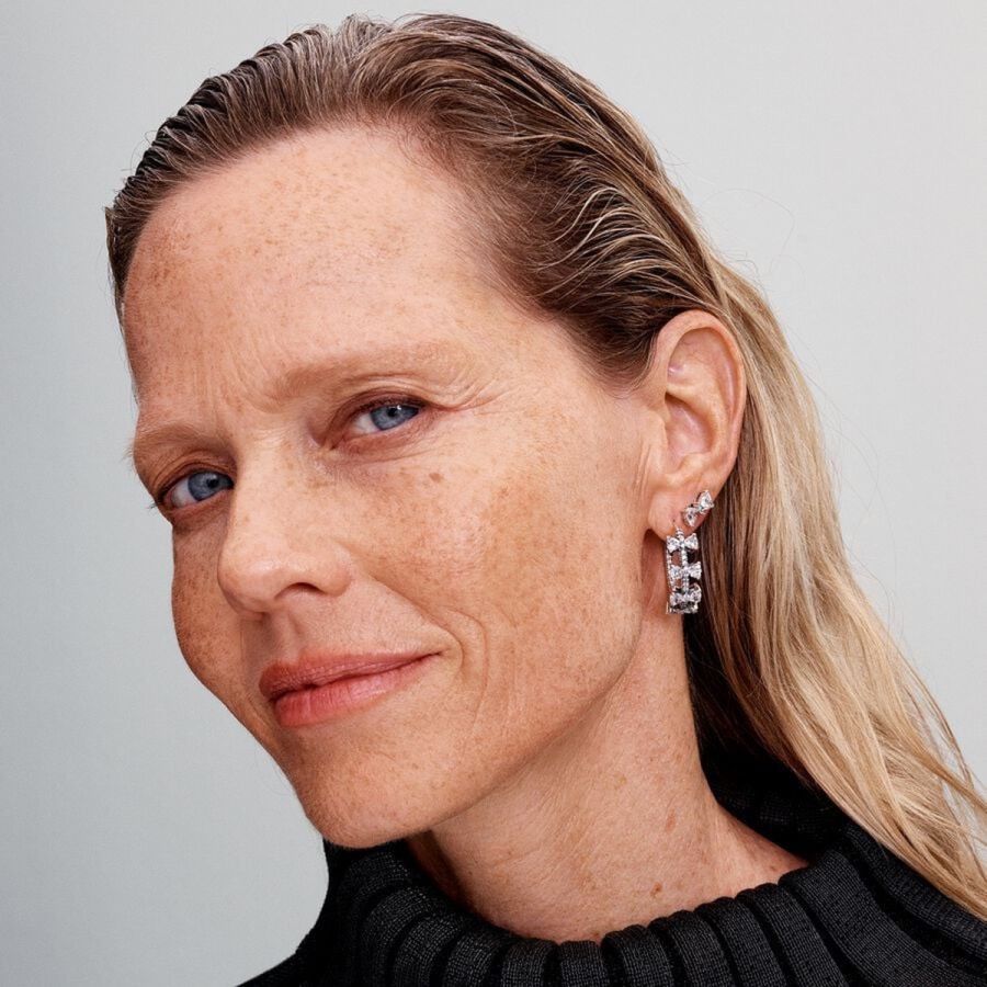 Pandora Sparkling Bow Row Hoop Earrings - Image 3