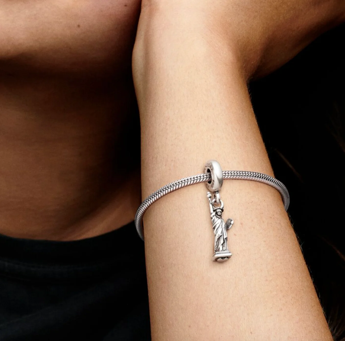 Pandora New York Statue of Liberty Dangle Charm - Image 3